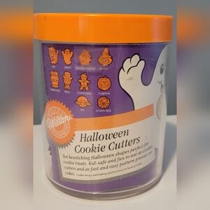 1989 WILTON Orange & Black HALLOWEEN  Cookie Cutters w/ ORIGINAL Jar w/ Label